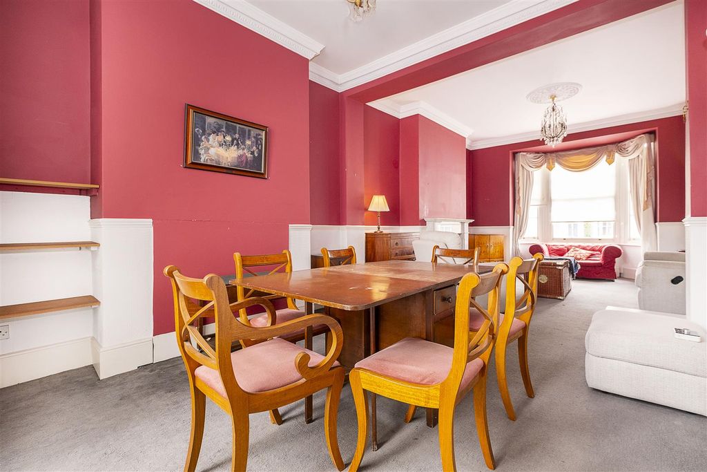 Property photo 2 of 22 9-Cholmley-Villas-0001 (12).Jpg