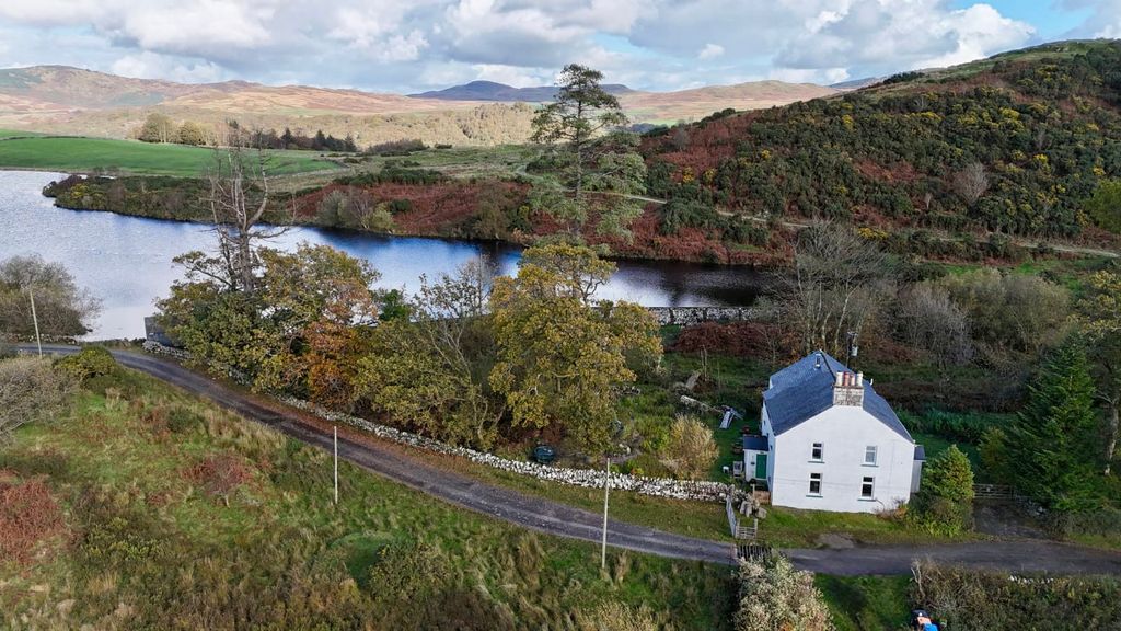 Property photo 1 of 40