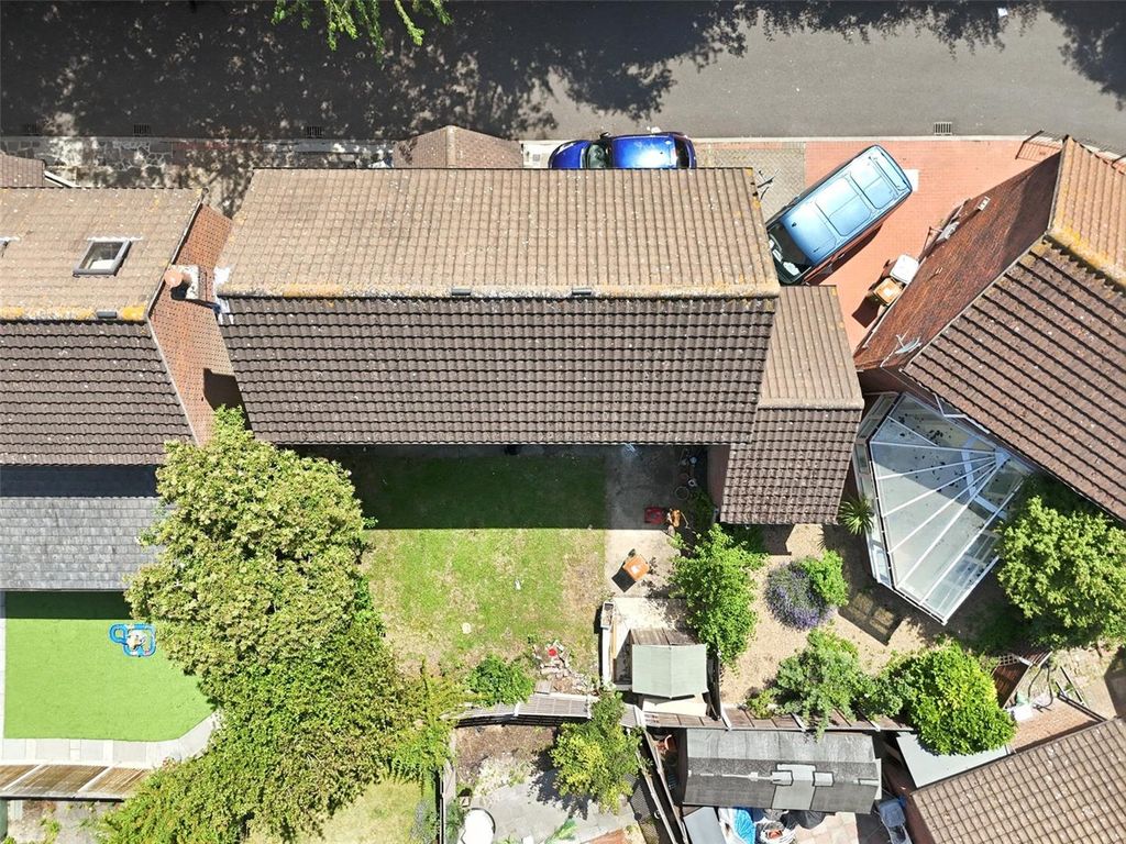 Property photo 2 of 29 Picture No. 05