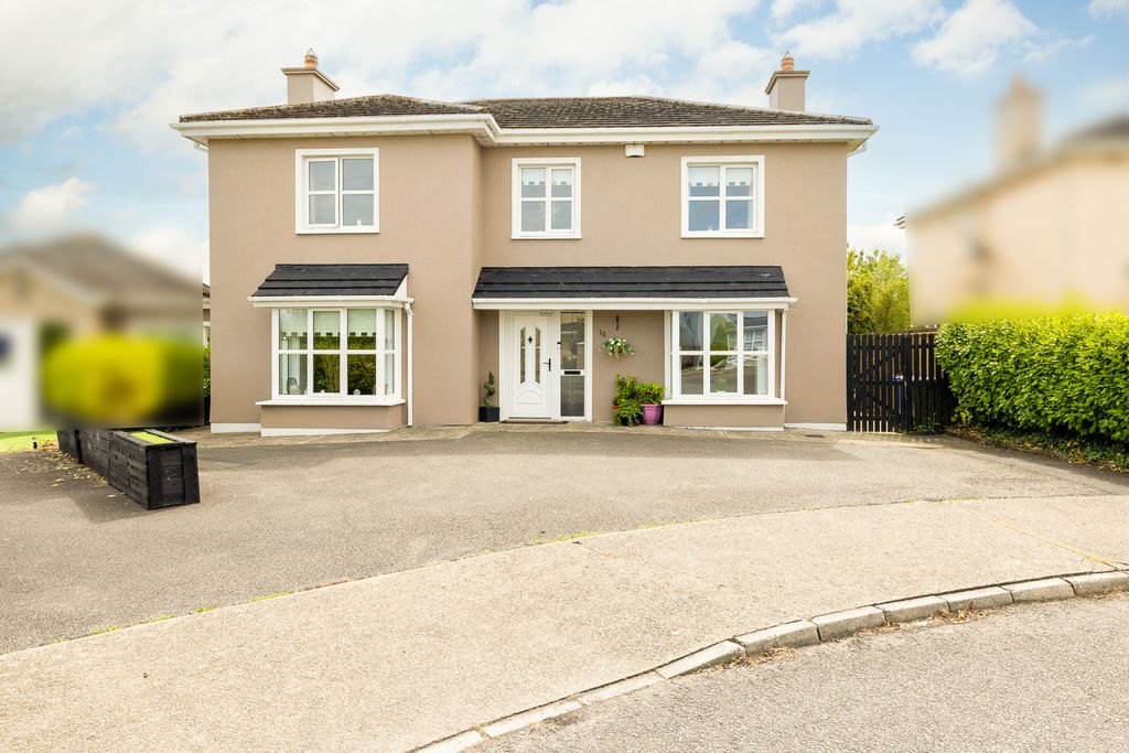 Property photo 1 of 37