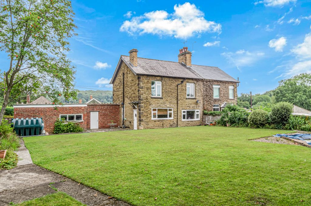 Property photo 1 of 35 Advert-03