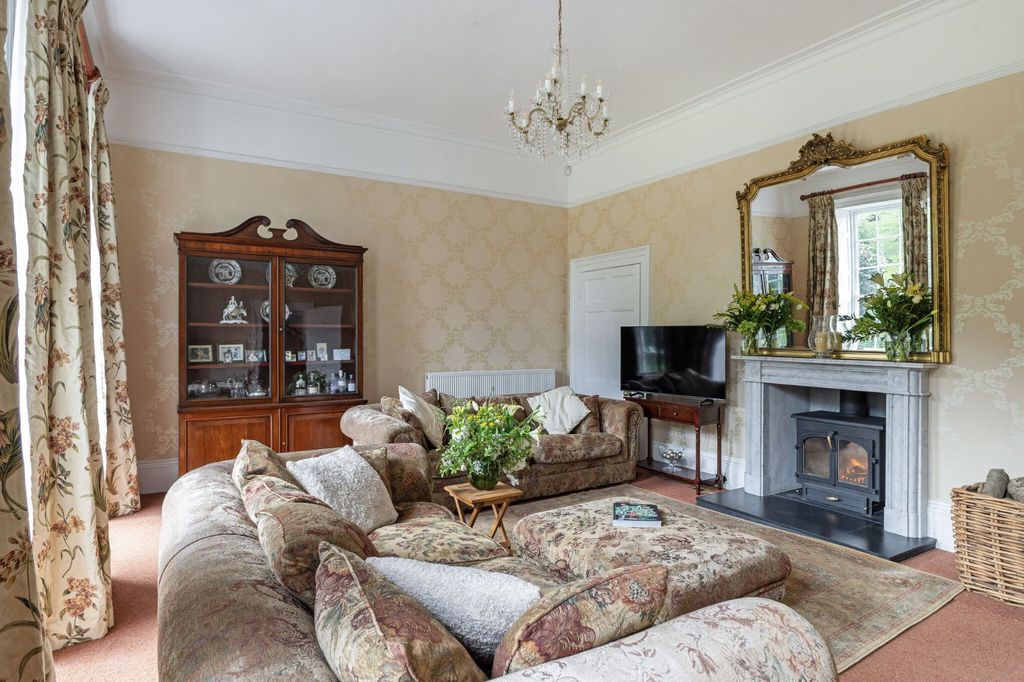Property photo 2 of 17 Drawing Room