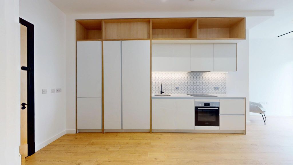 Property photo 2 of 17 Kitchen