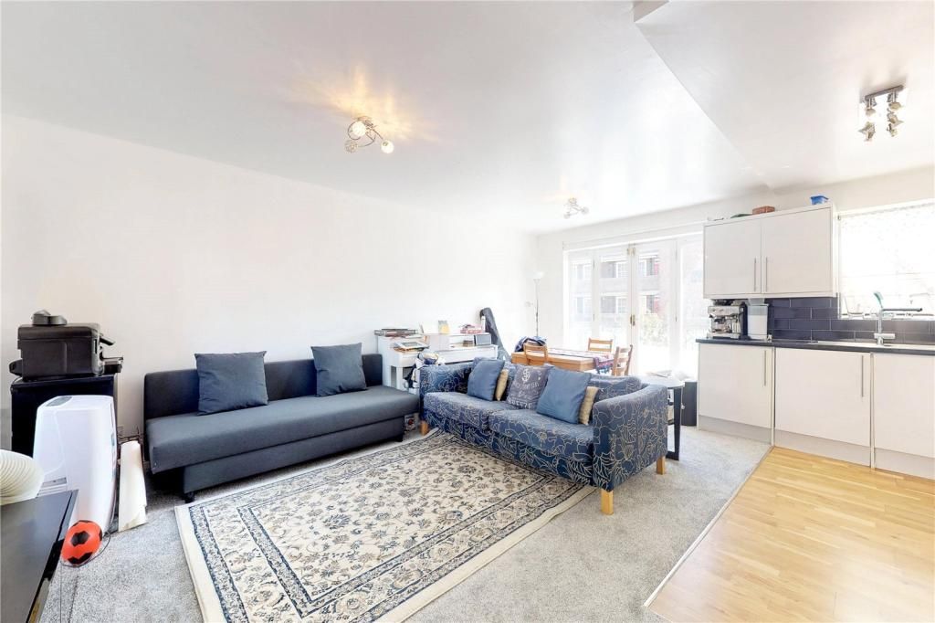 Property photo 2 of 11