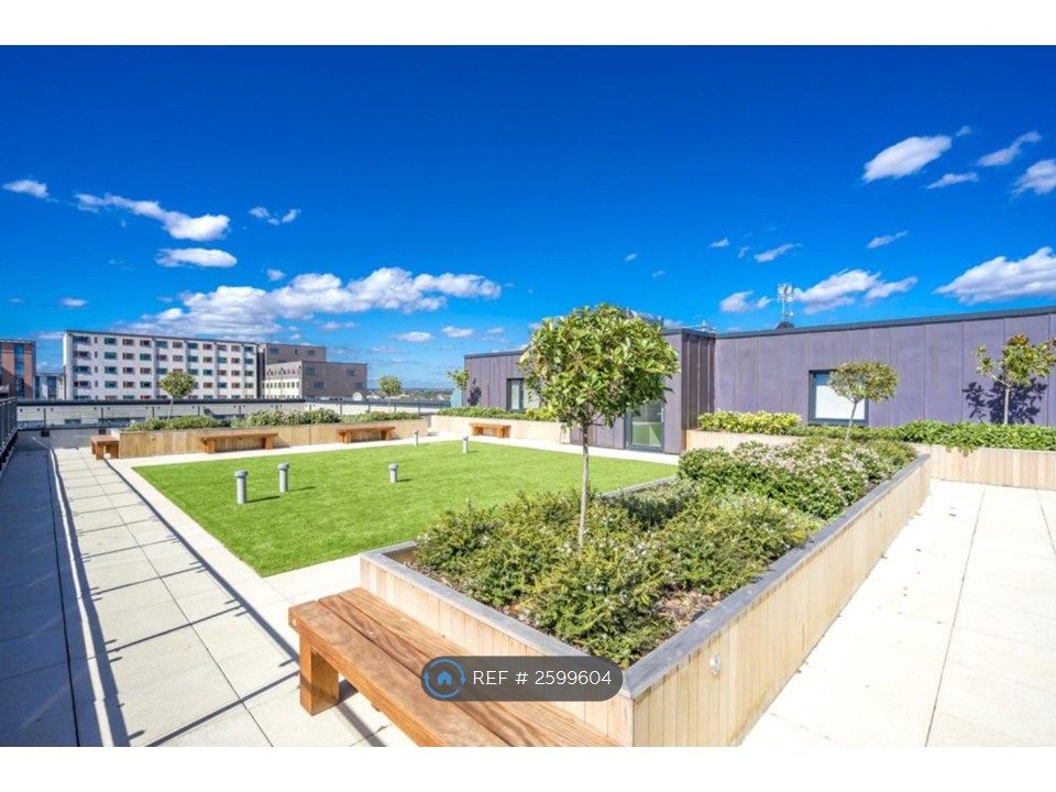 Property photo 2 of 13 Rooftop Garden
