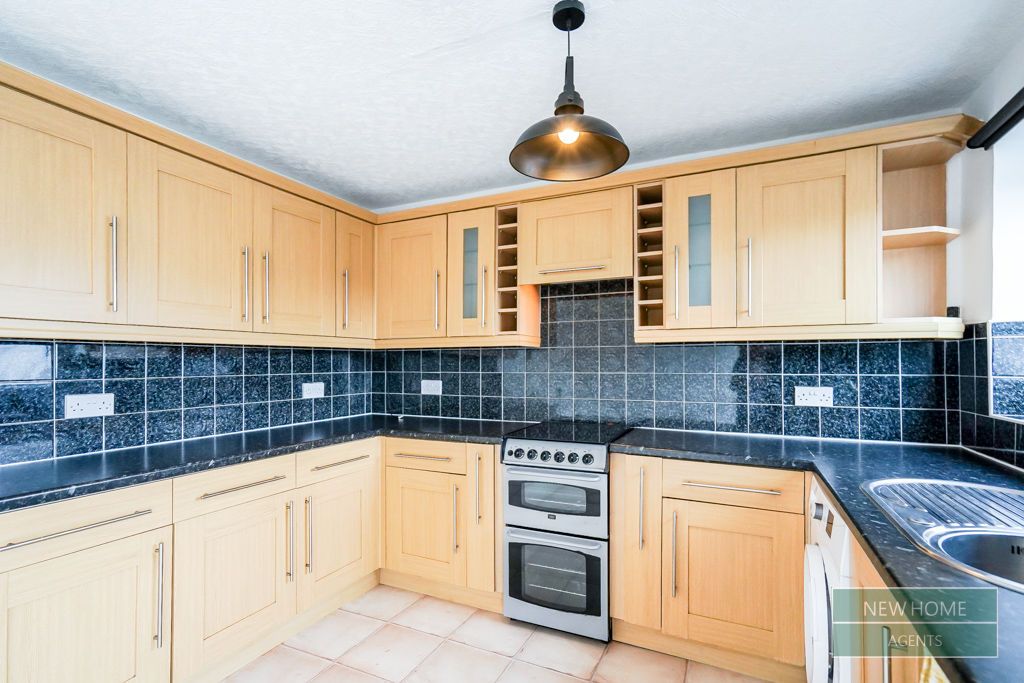 Property photo 3 of 19 Photo 11