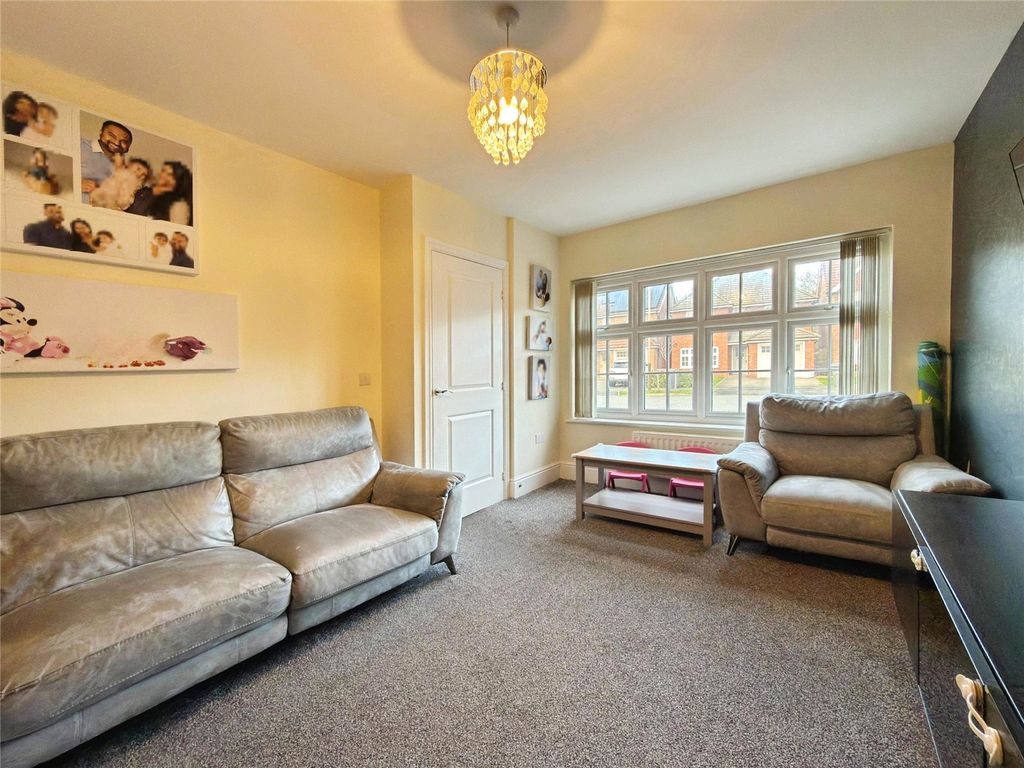 Property photo 2 of 13 Picture 2