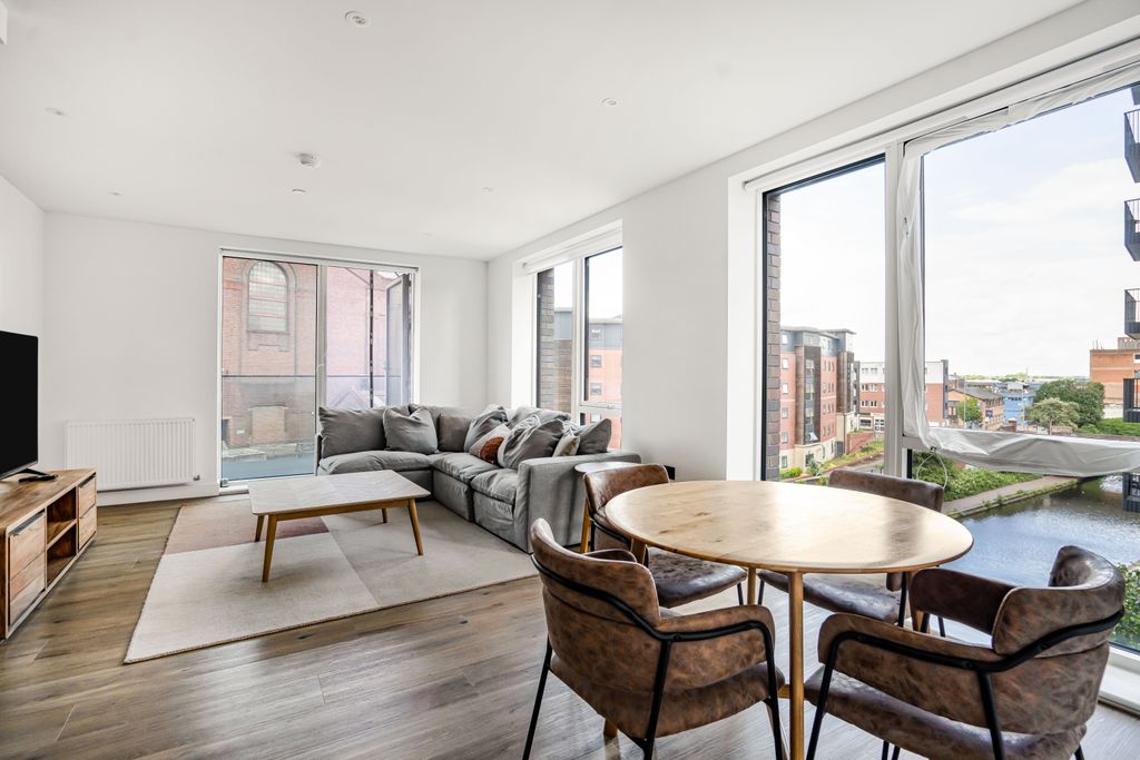 Property photo 2 of 15 13_83721