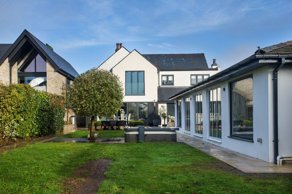 Property photo 1 of 31 Picture No. 64