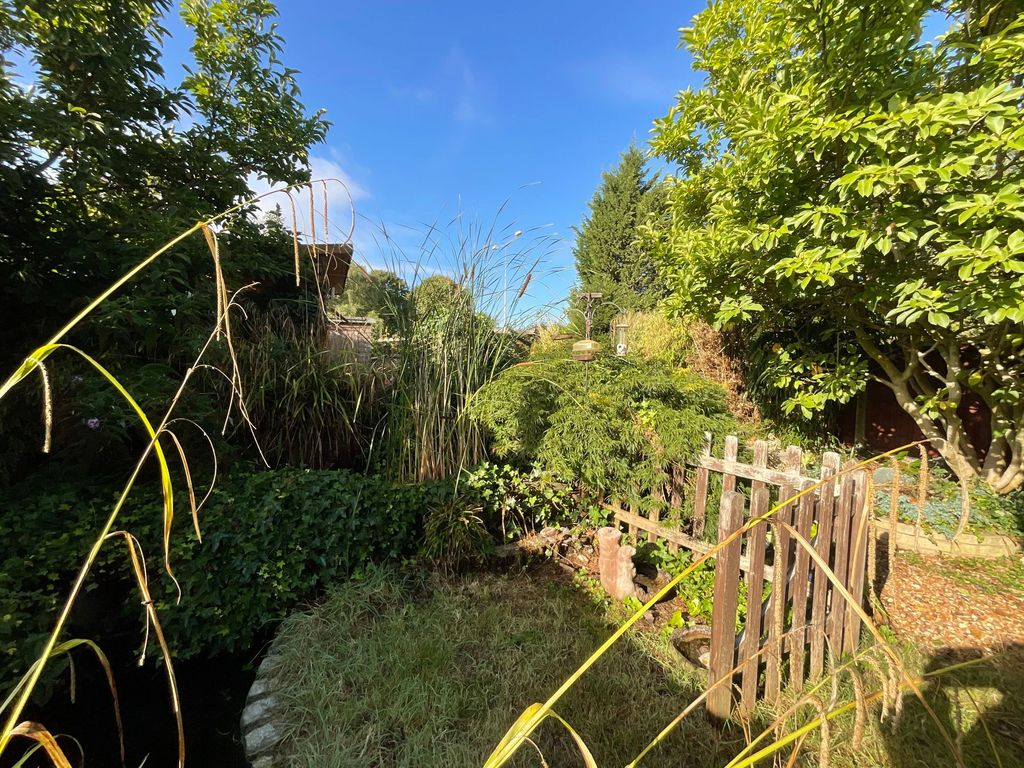 Property photo 2 of 29