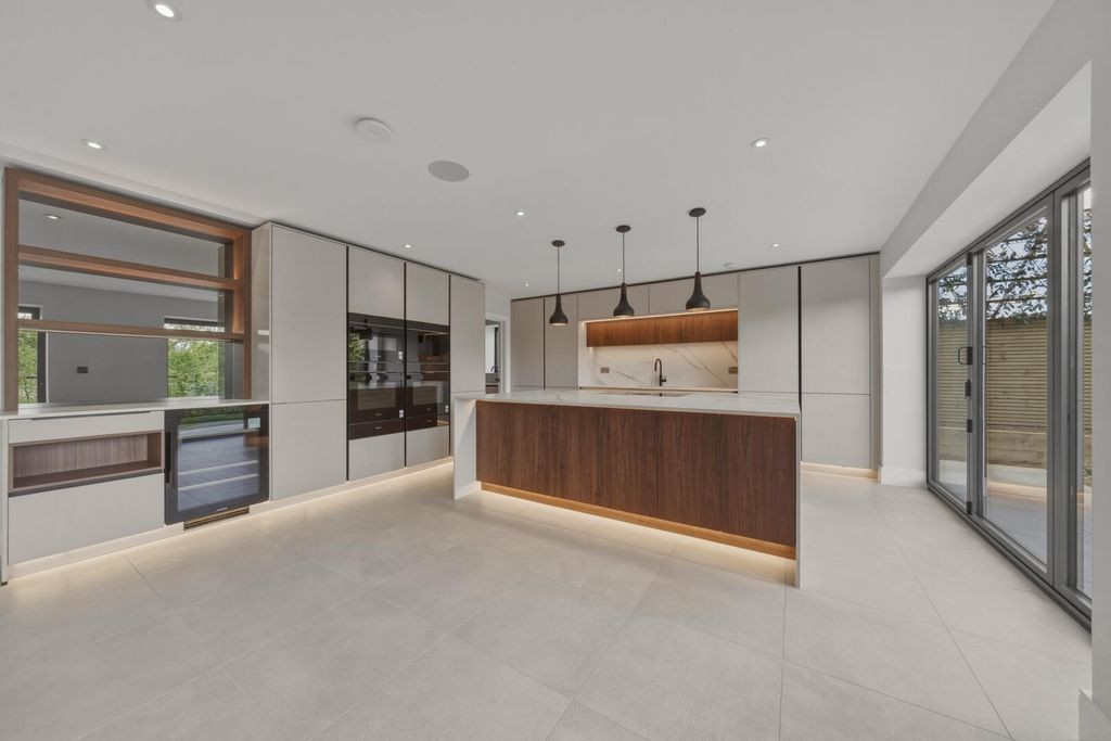 Additional image 6 of 5 bed detached house for saleMain Road, Plumtree NG12