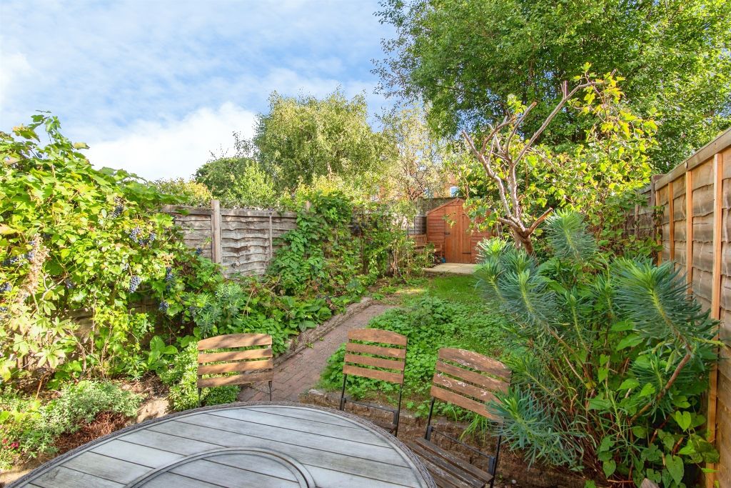 Property photo 2 of 17