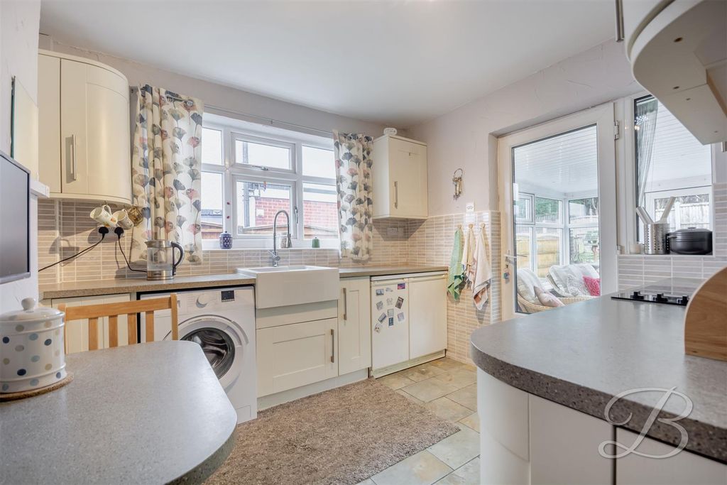 Property photo 3 of 38 Ccltd-20.Jpg