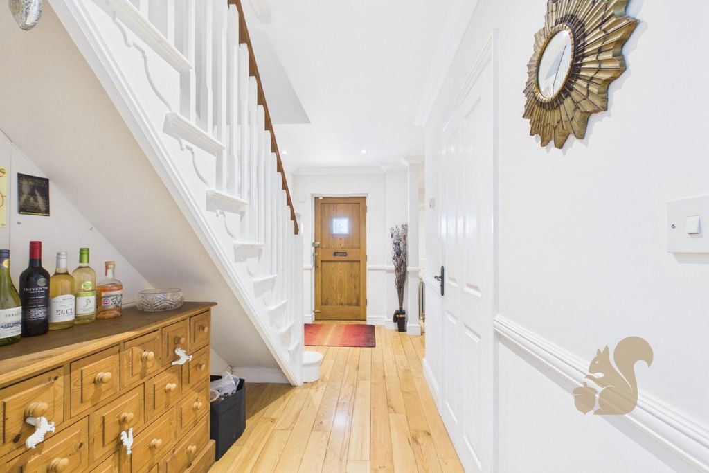 Property photo 3 of 30 Cam01814G0-Pr0095-Still011.Jpg