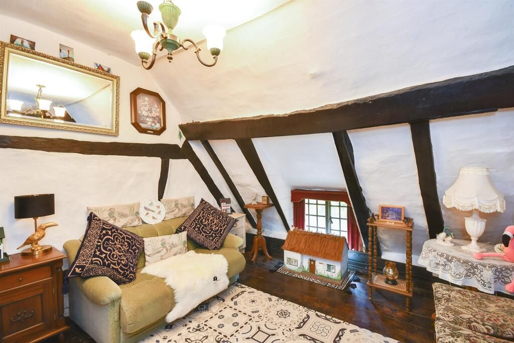 Property photo 3 of 14