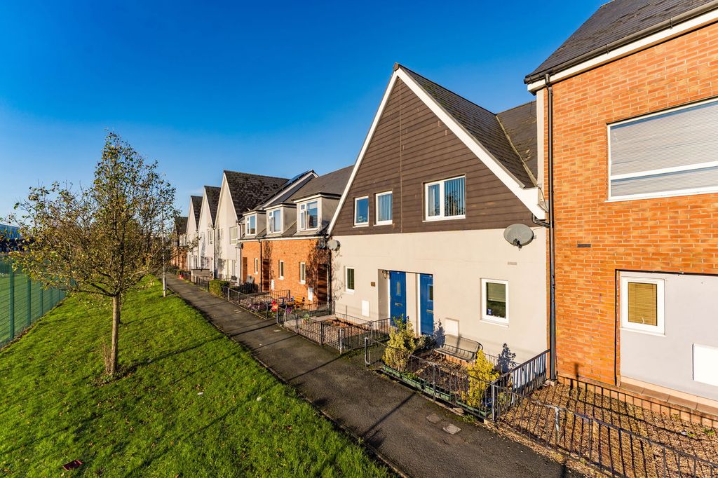 Property photo 1 of 29