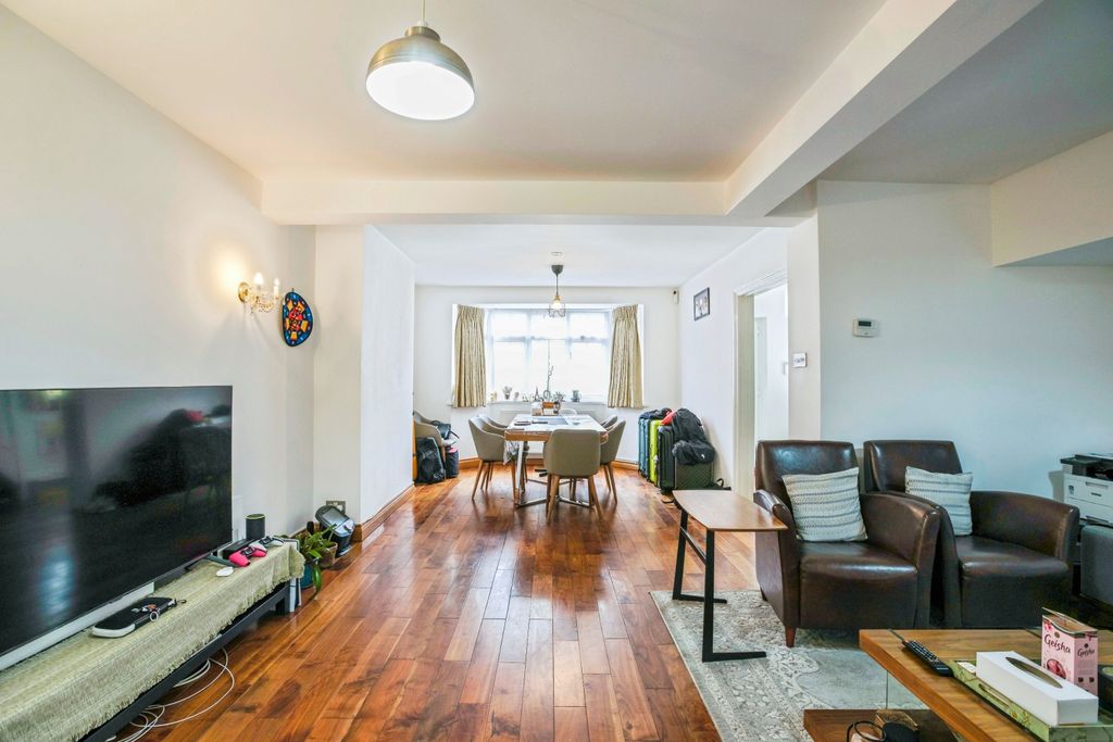 Property photo 1 of 18 Lounge/Diner