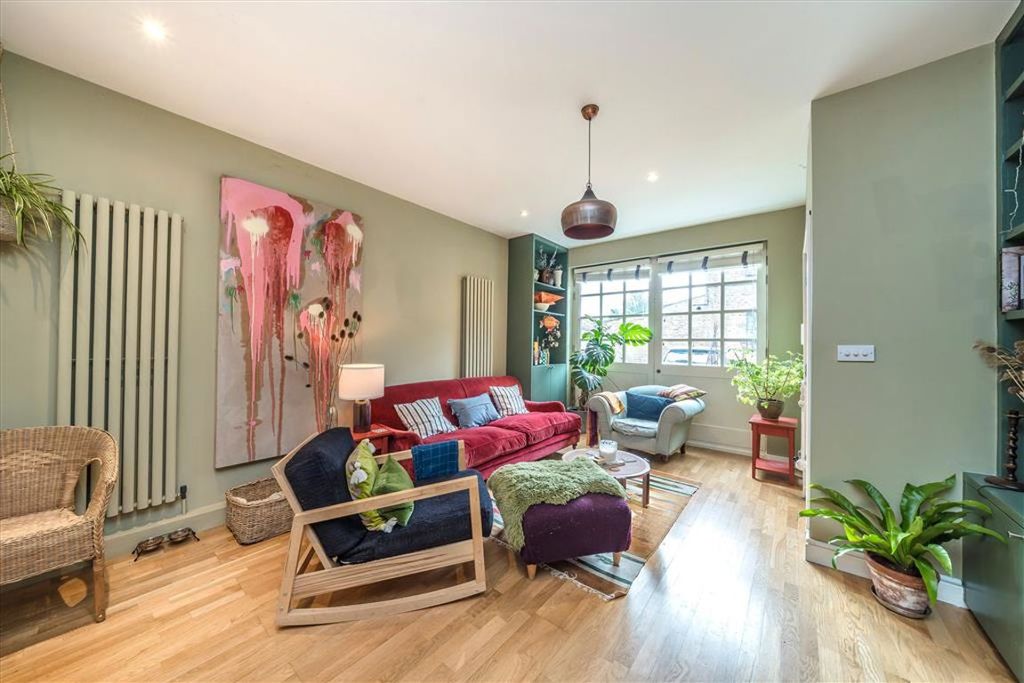 Property photo 2 of 11