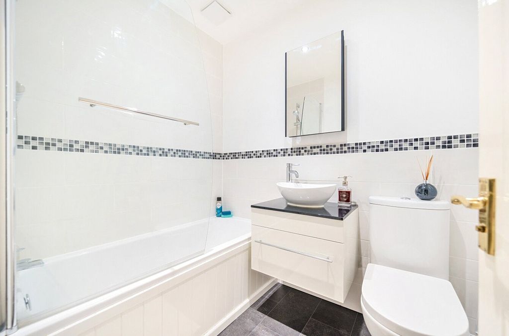 Property photo 2 of 21 Picture No. 02