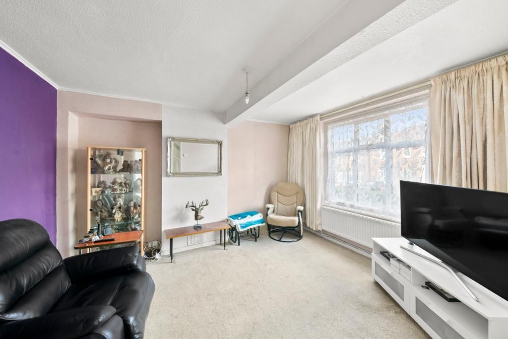 Property photo 3 of 14 Photo 3