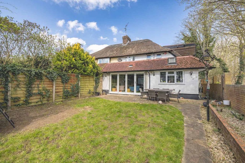 Property photo 2 of 24