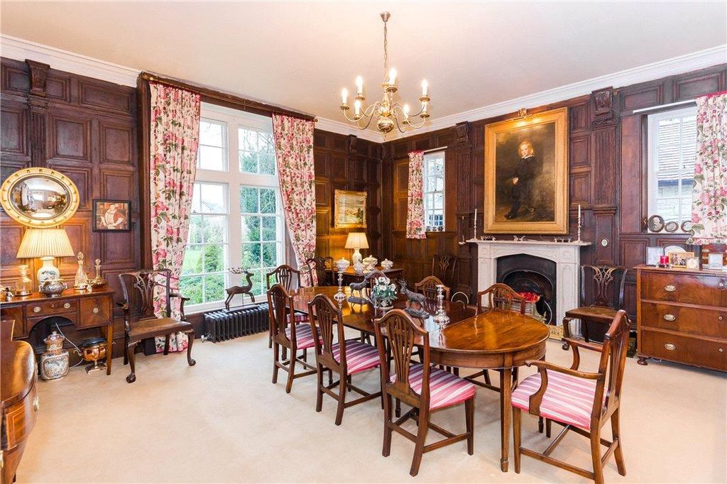 Property photo 3 of 17 Image