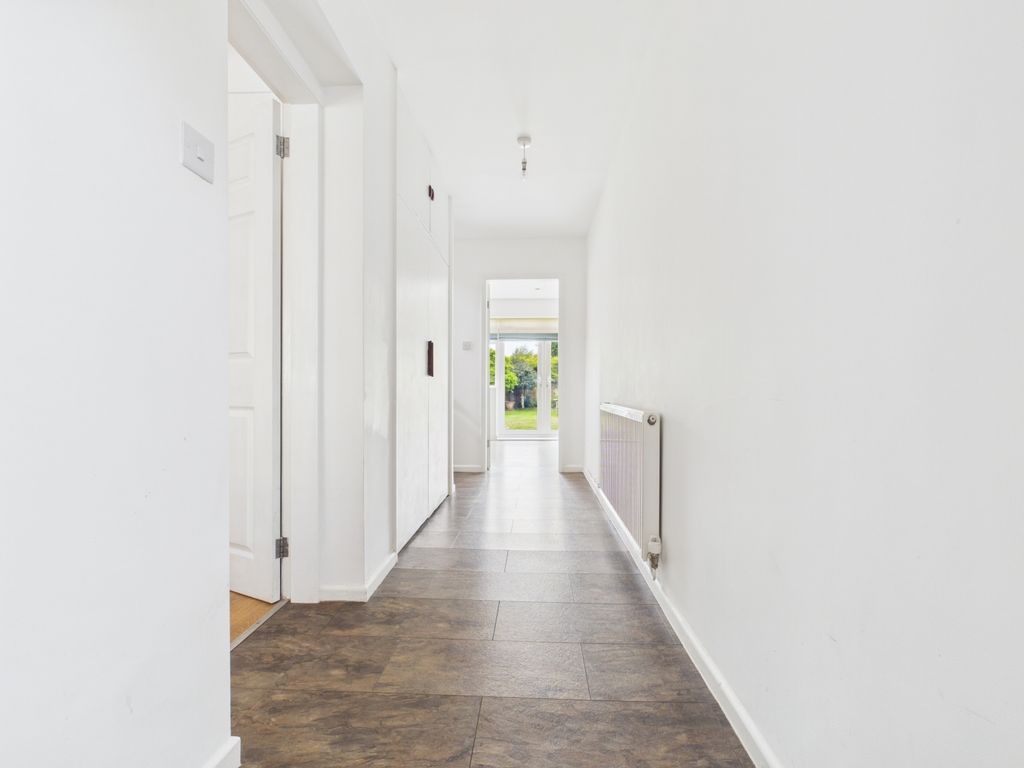 Property photo 2 of 15 Hallway