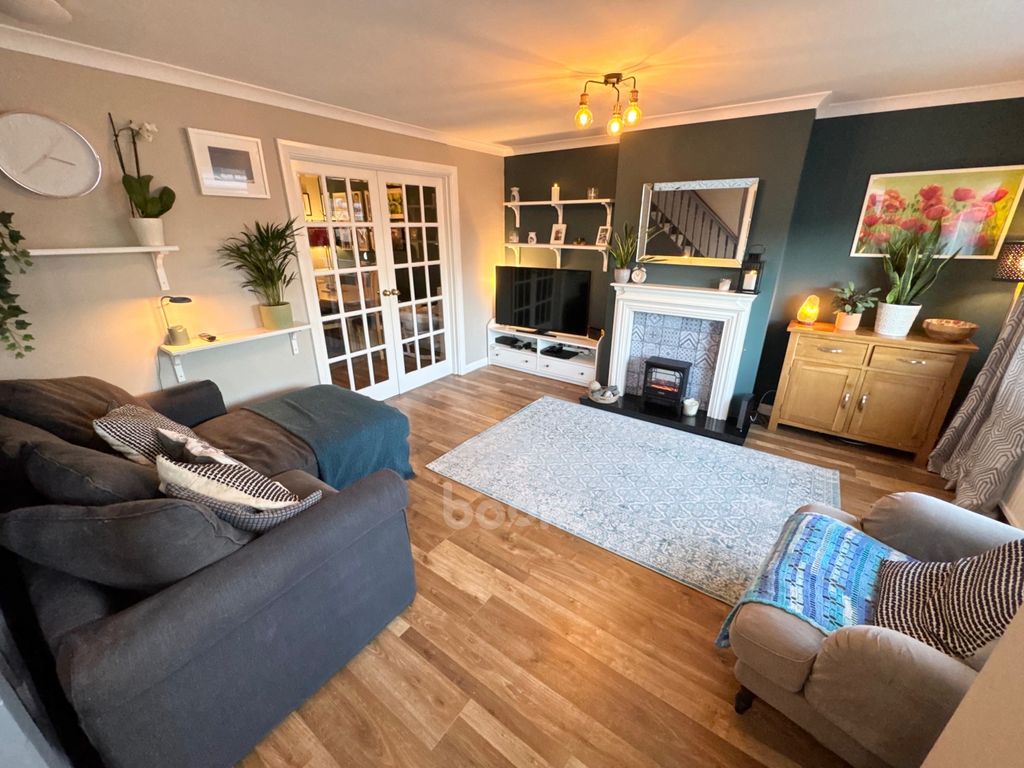 Property photo 2 of 32 Img_5933