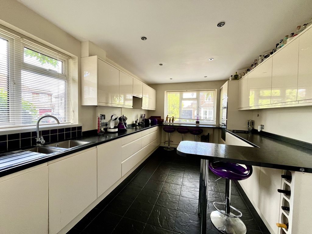 Property photo 3 of 10 Not Specified