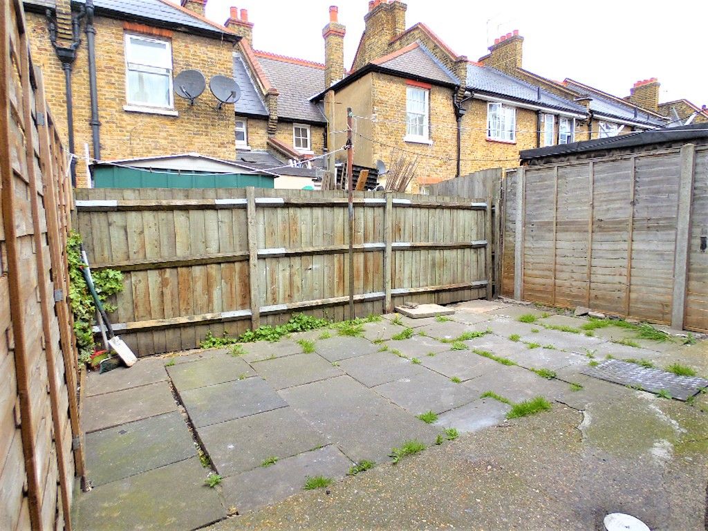 Property photo 3 of 11