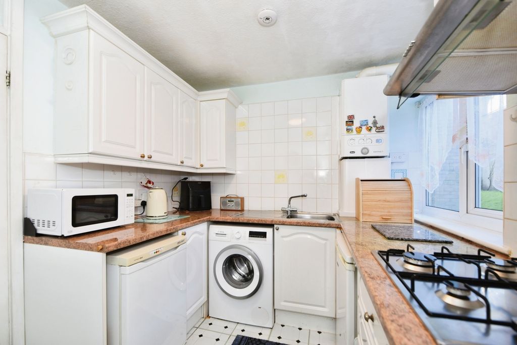 Property photo 3 of 12 Pbox-Img.Jpg