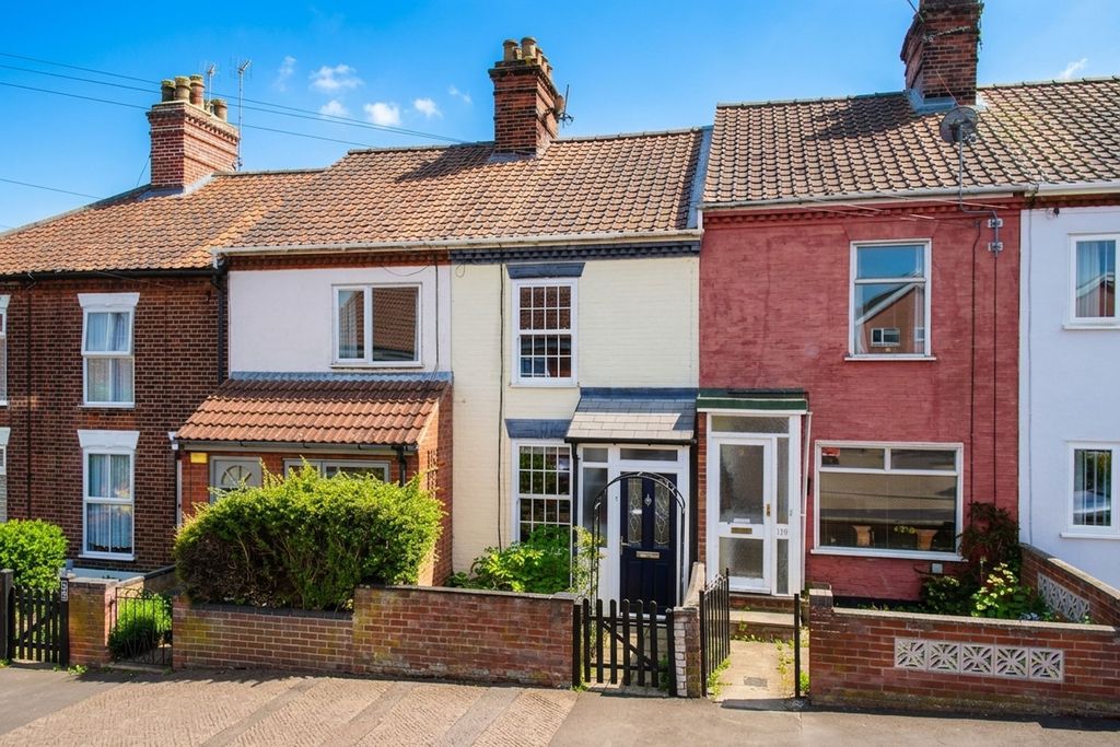 Property photo 1 of 23