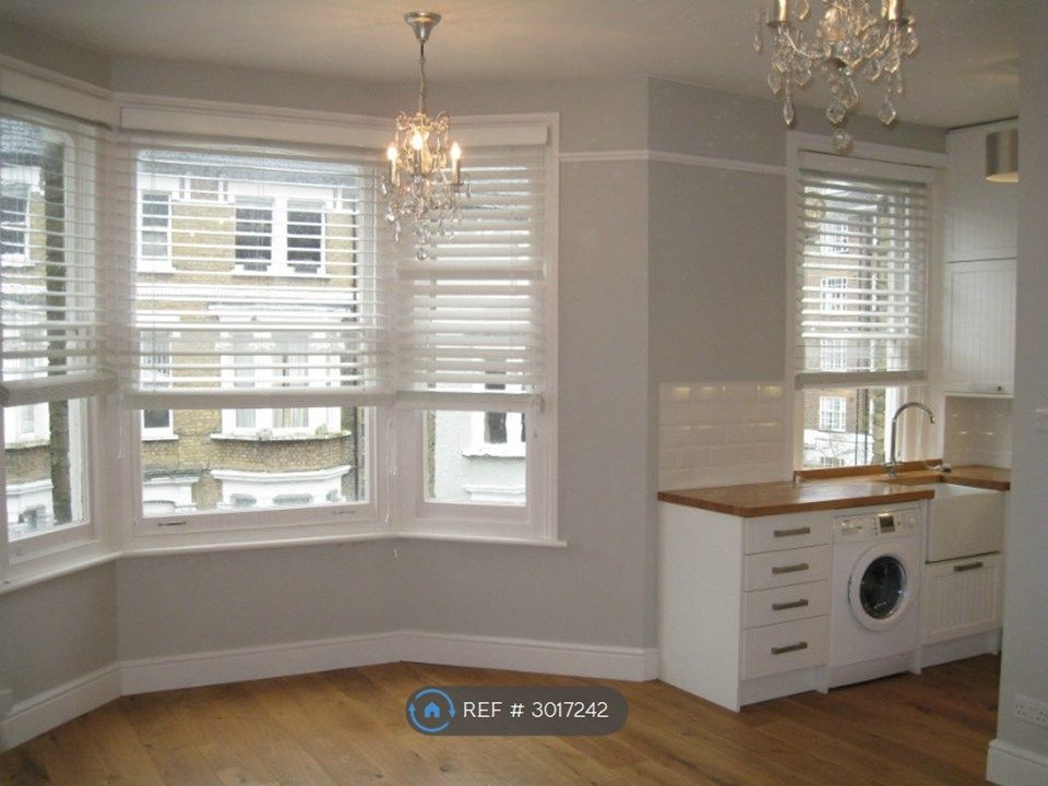 Property photo 1 of 13 Front Right Corner Of Sitting Room