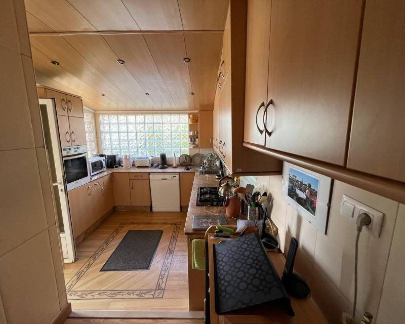 Property photo 2 of 23