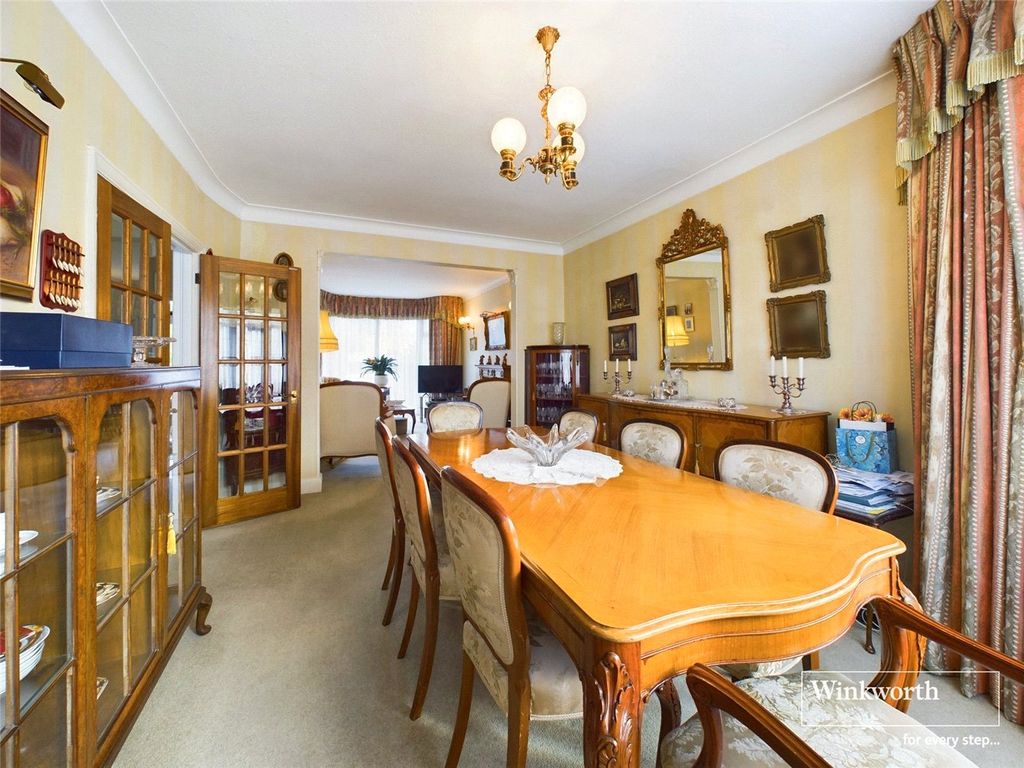 Property photo 3 of 15 Diner