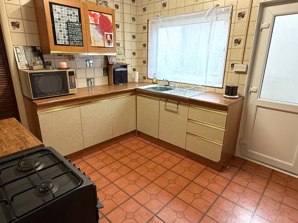 Property photo 3 of 13 Not Specified