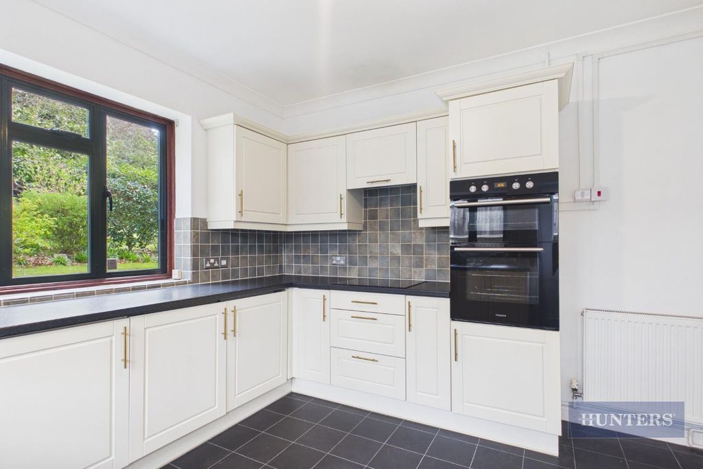 Property photo 3 of 24 Cam05152G0-Pr0401-Still033.Jpg