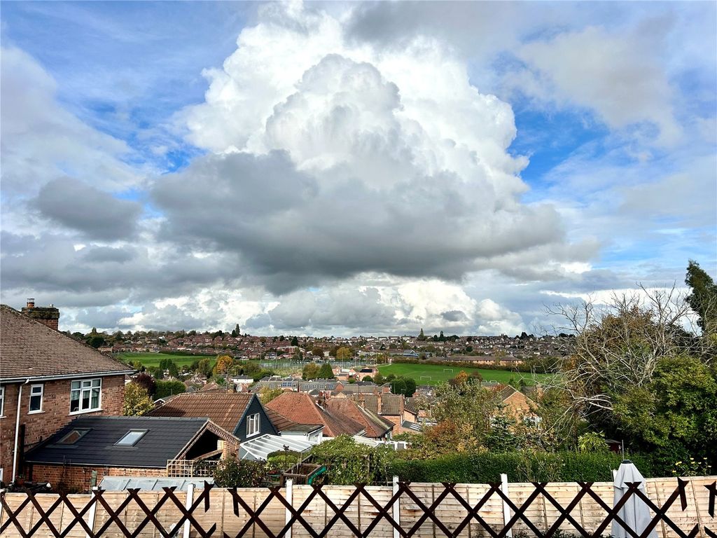 Property photo 2 of 19 Picture No. 17