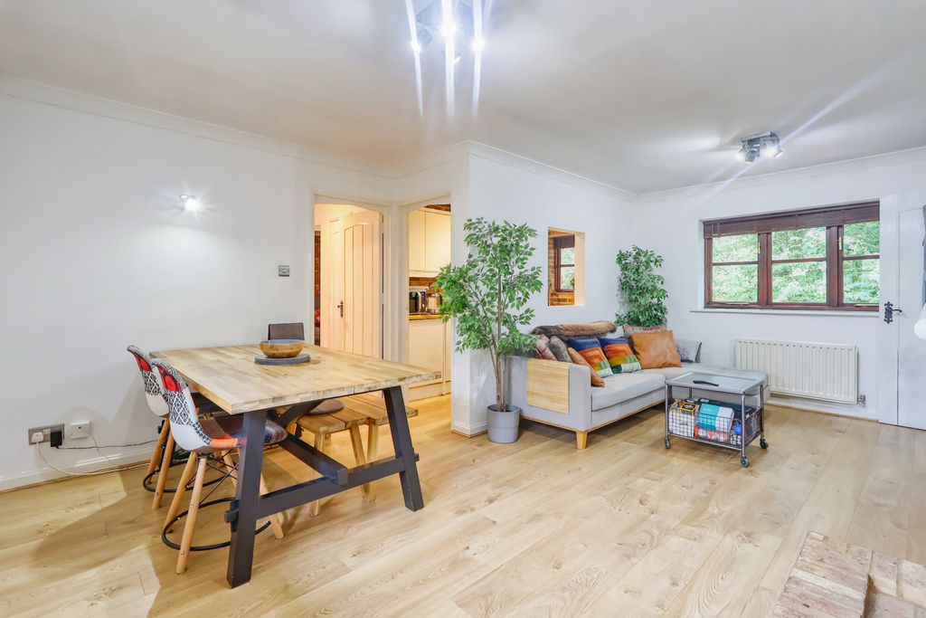 Property photo 2 of 14 Picture No. 06