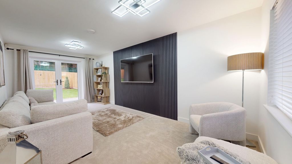 Property photo 3 of 33 4462783