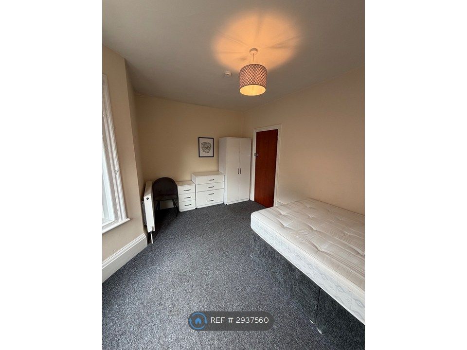 Property photo 1 of 4