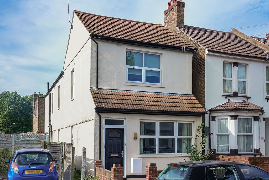 Property photo 1 of 11