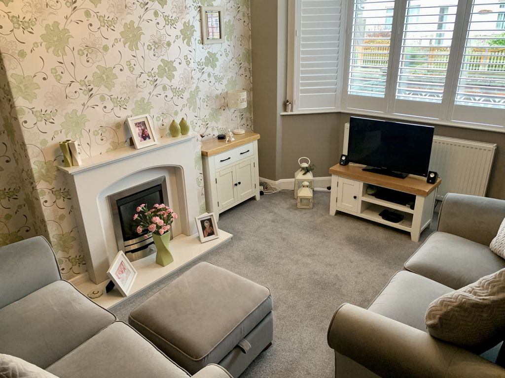 Property photo 2 of 15