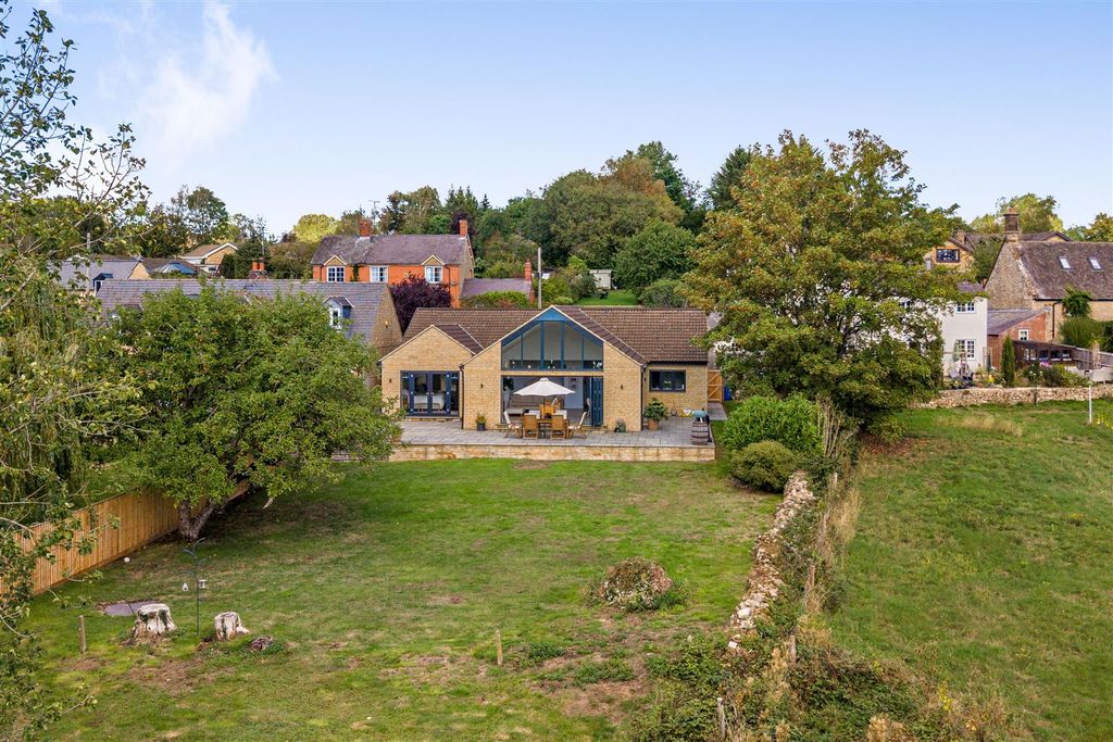 Property photo 1 of 30 The Birches, 18 Wappenham Road, Helmdon-44.Jpg