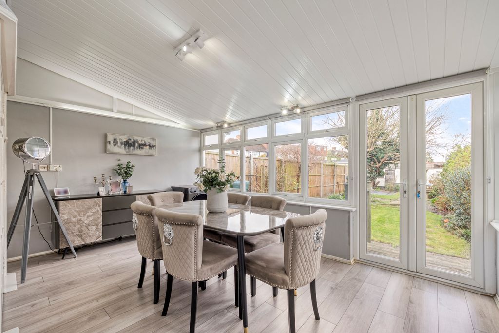 Property photo 3 of 15 Picture No. 13