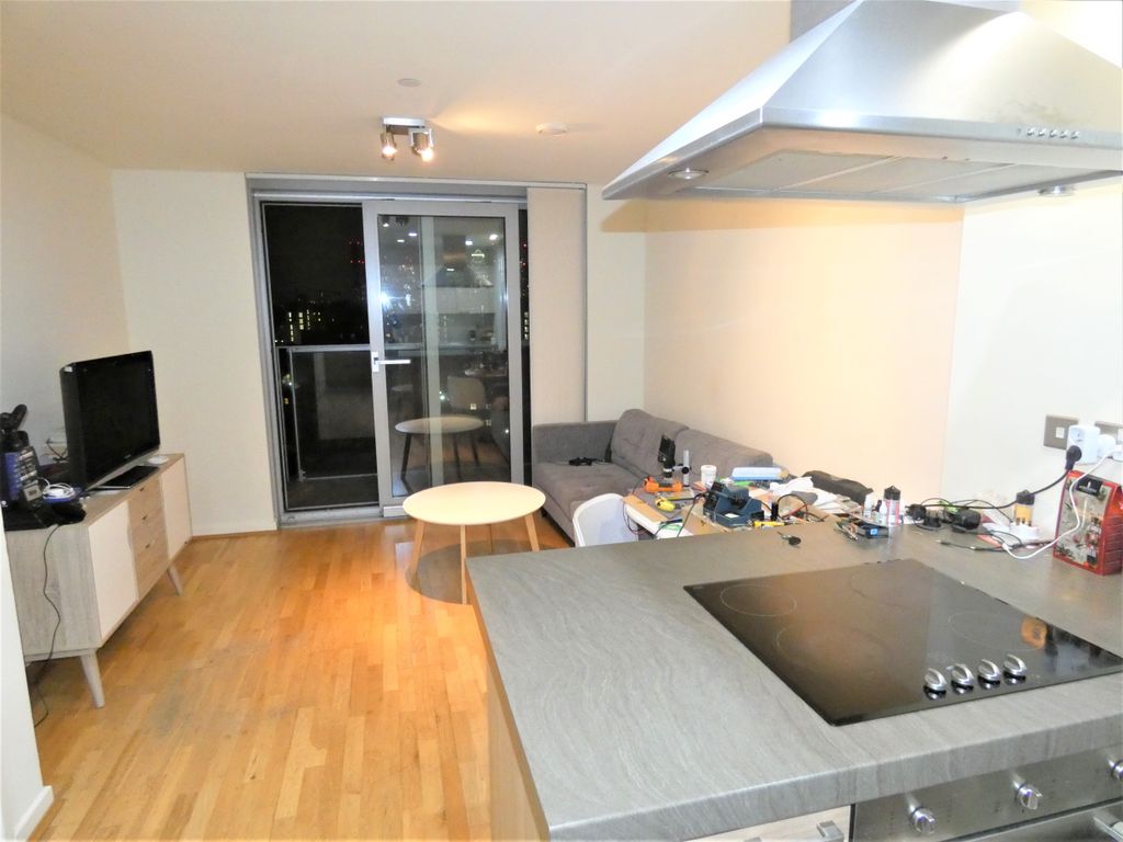 Property photo 3 of 12