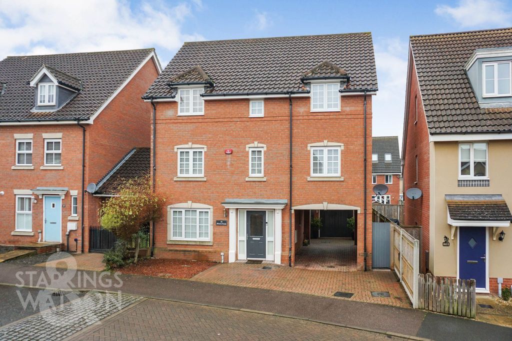 Property photo 1 of 31