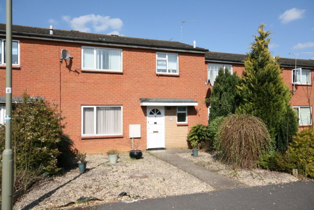 Property photo 1 of 8