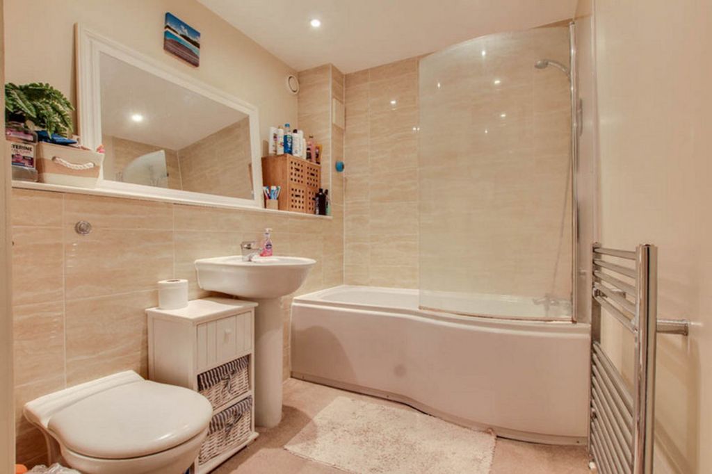 Property photo 2 of 15