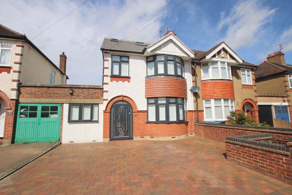Property photo 1 of 24